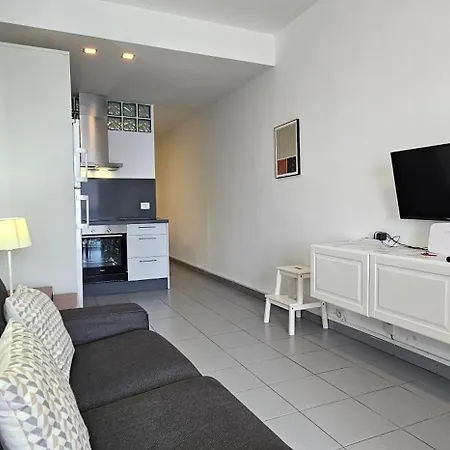 Beachside Comfort Canteras
